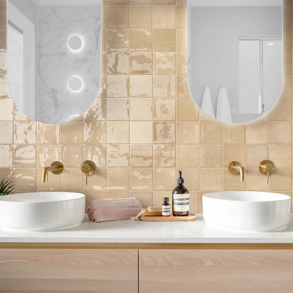 HLV7M-932
